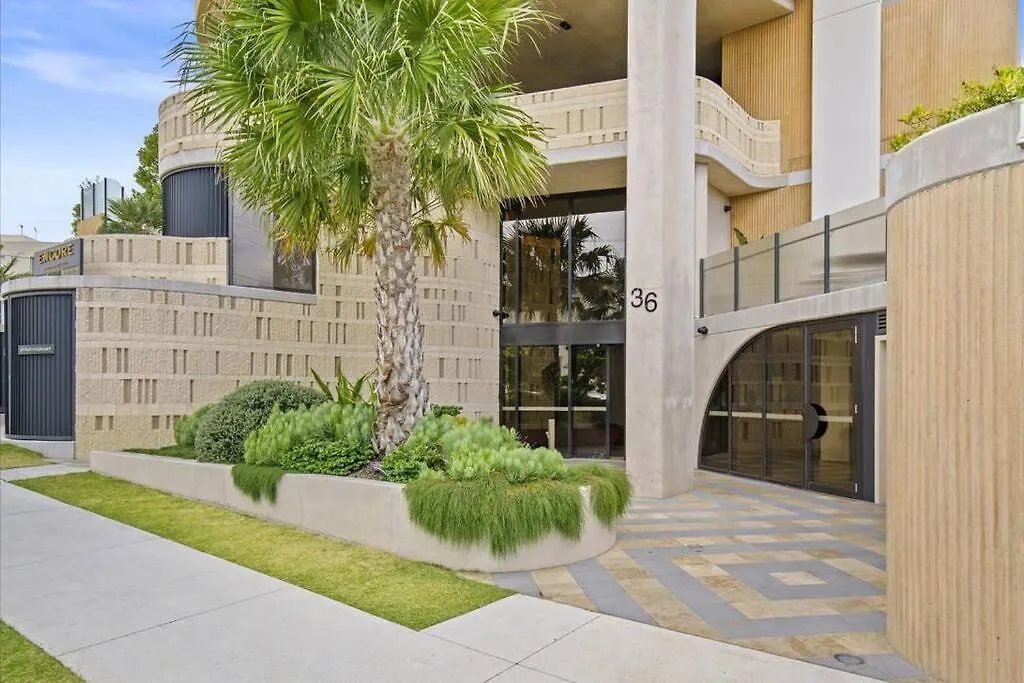 Broadbeach Elegant Apartment With Views! Gold Coast